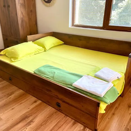 Art - * Πομόριε